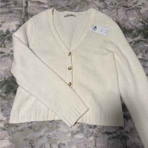 Abercrombie & Fitch Women's Ivory Cardigan Sweater